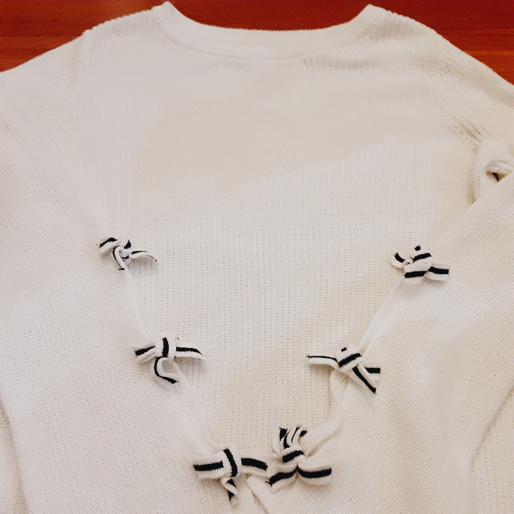Elle Bow Sleeve Pullover